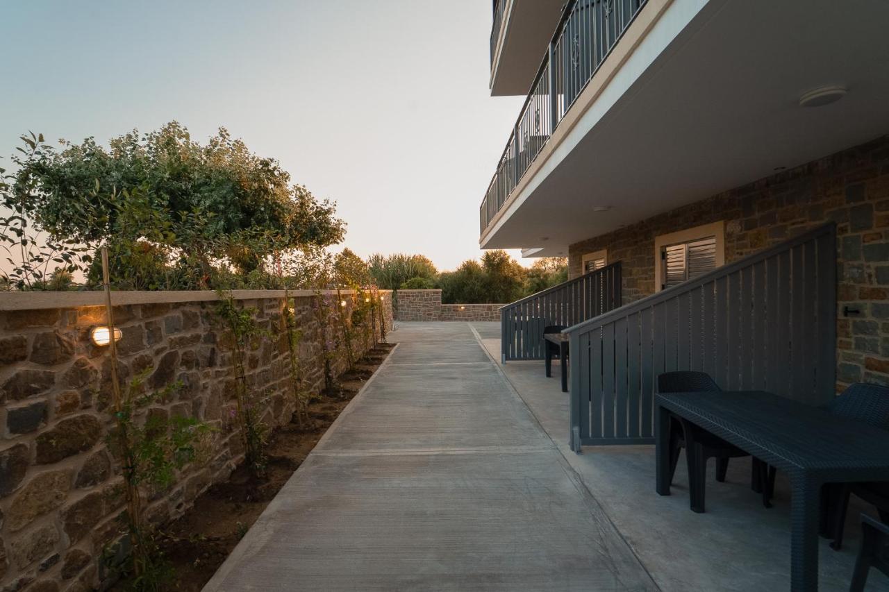 Lithos Suites Foinikounda Extérieur photo